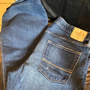 Men’s sz 36/23 Abercrombie Kilburn Bootcut Jeans